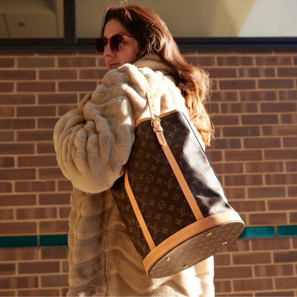 100% AUTH Louis Vuitton Bucket Bag GM &Removable Chain Zipper Wallet Pouch - Picture 10 of 13